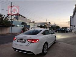 Chrysler 200